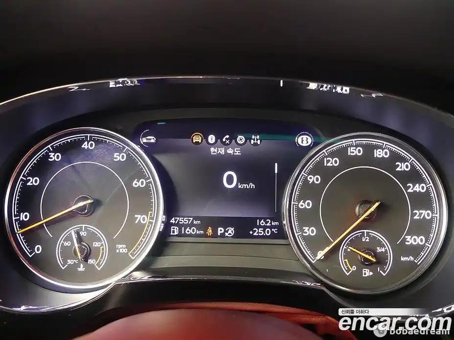 Bentley Bentayga 2020 4.0 гидро, фото 8