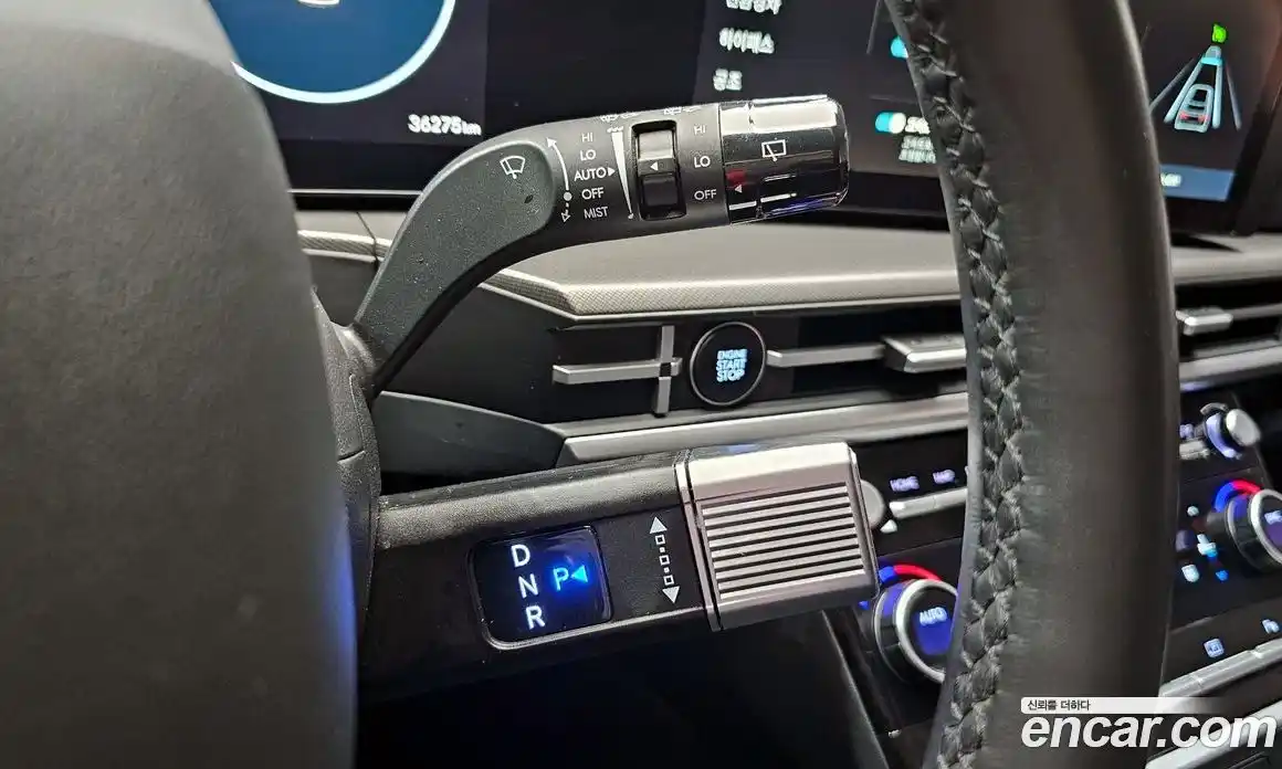 Hyundai Santa Fe 2023 1.6 гидро в Москве № 125886, фото 9