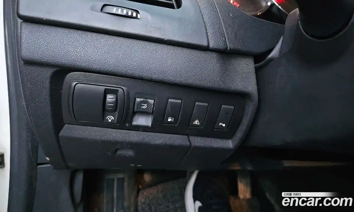 Renault SM3 2010 1.6 гидро в Москве № 1472016, фото 15
