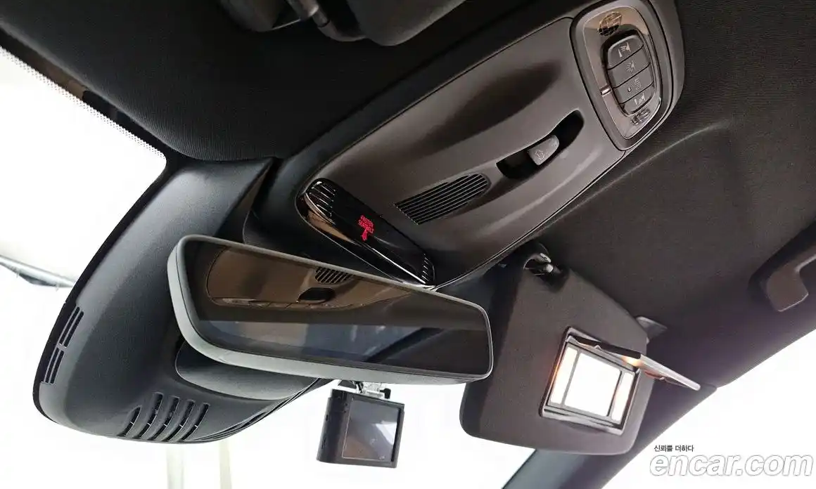 Volvo V40 2018 2.0 гидро в Москве № 155373, фото 17