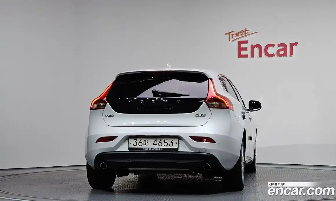 Volvo V40 2018 2.0 гидро в Москве № 155373, фото 4