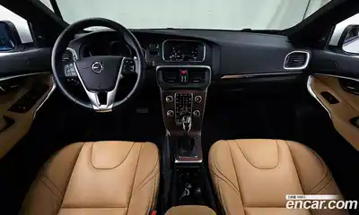 Volvo V40 2018 2.0 гидро в Москве № 155373, миниатюра 7