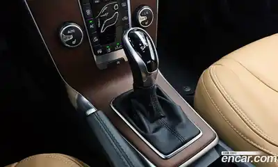 Volvo V40 2018 2.0 гидро в Москве № 155373, миниатюра 9