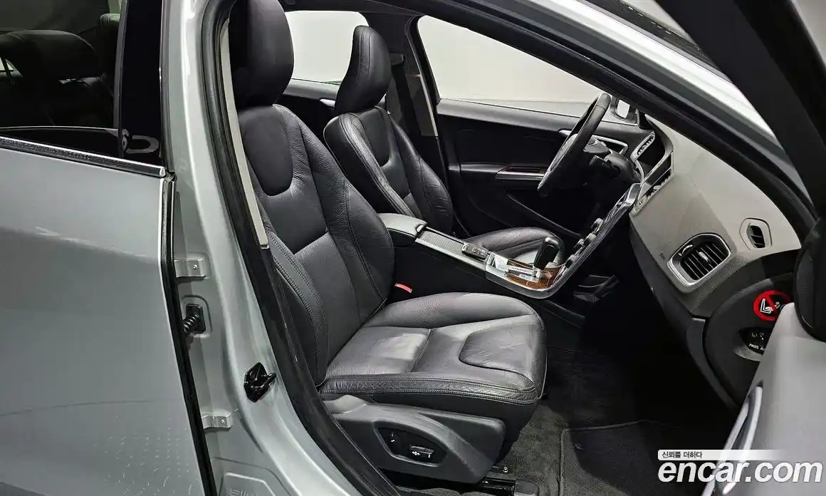 Volvo S60 2011 2.4 гидро в Москве № 158156, фото 10