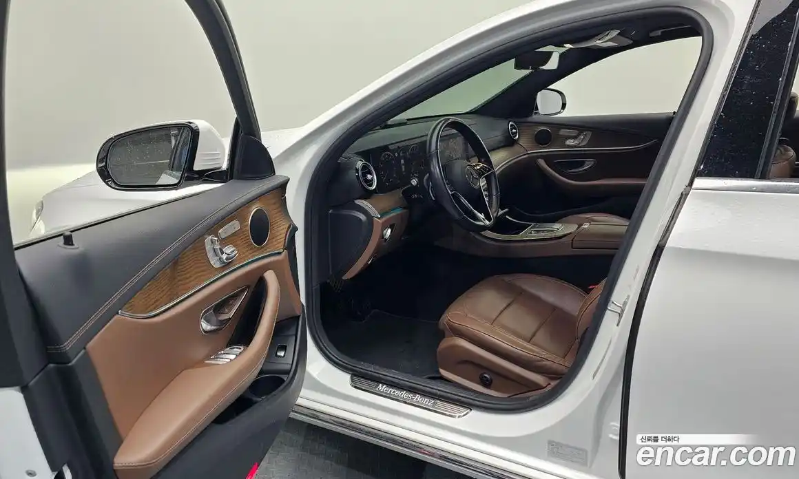 Mercedes-Benz E-Class 2022 2.0 гидро в Москве, фото 10