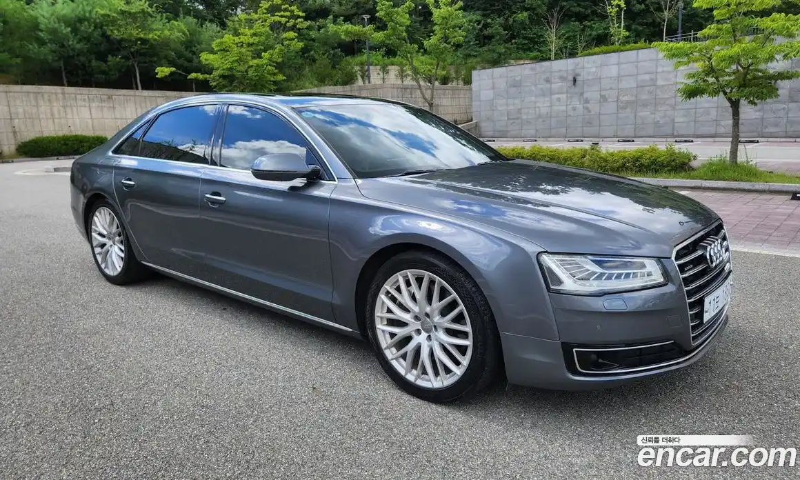 Audi A8 2015 4.0 гидро в Москве № 163709, фото 3