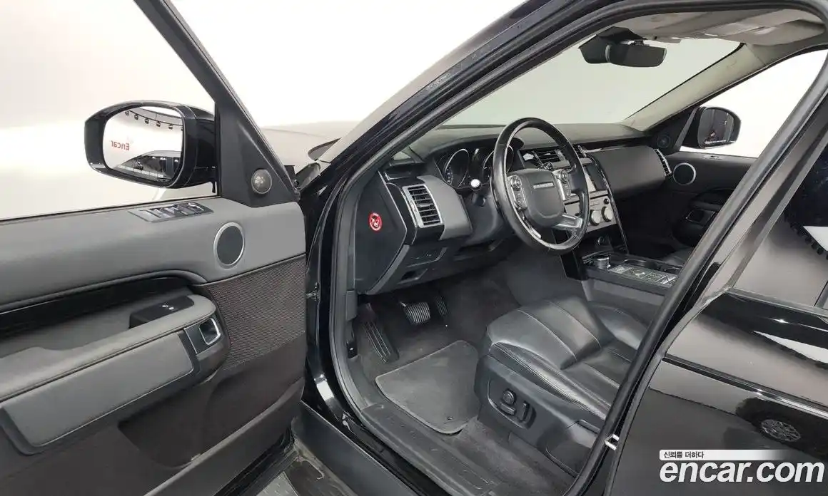 Land Rover Discovery 2018 2.0 гидро в Москве № 166425, фото 10
