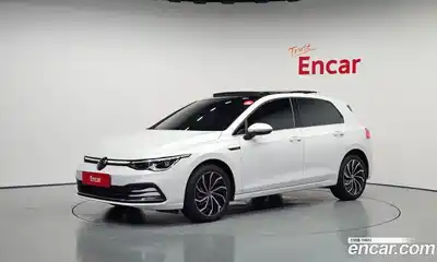 Volkswagen Golf, 2024