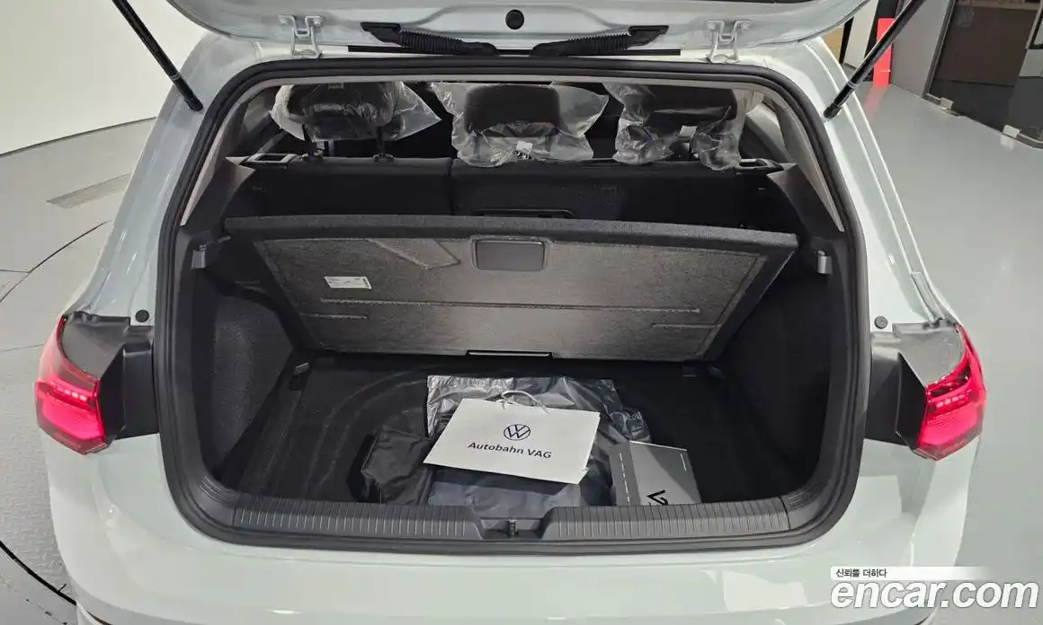Volkswagen Golf 2024 2.0 гидро в Москве № 168464, фото 20