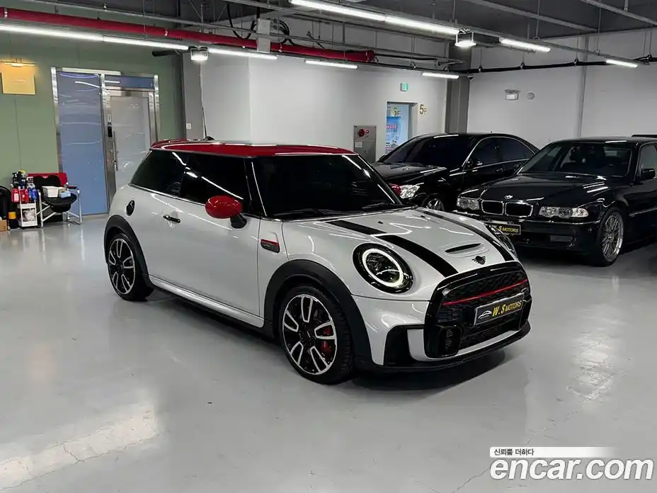 Mini Cooper 2022 2.0 гидро в Москве № 1692188, фото 3