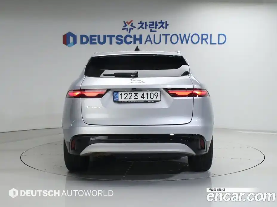 Jaguar F-Pace 2021 2.0 гидро в Москве № 1698674, фото 4