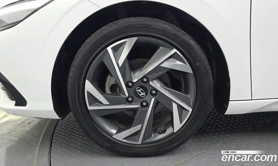 Hyundai Avante 2023 1.6 гидро в Москве № 1757601, фото 5