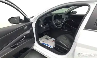 Hyundai Avante 2023 1.6 гидро в Москве № 1757601, миниатюра 10