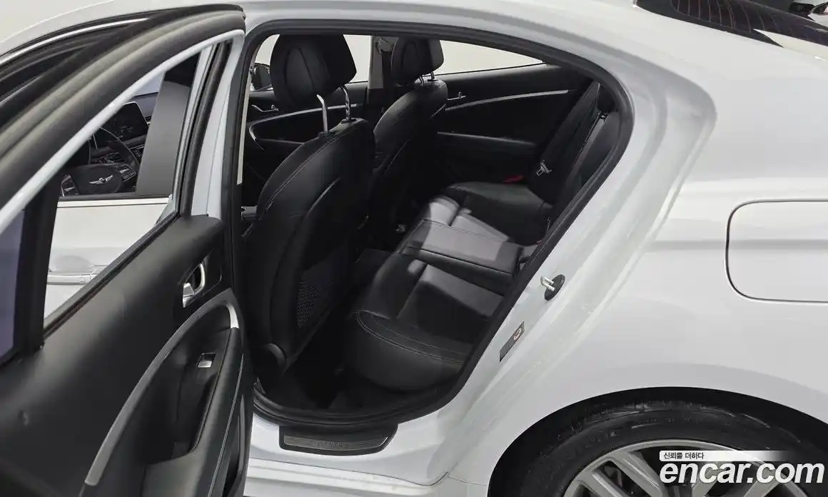 Genesis G70 2019 2.2 гидро в Москве № 1758799, фото 11