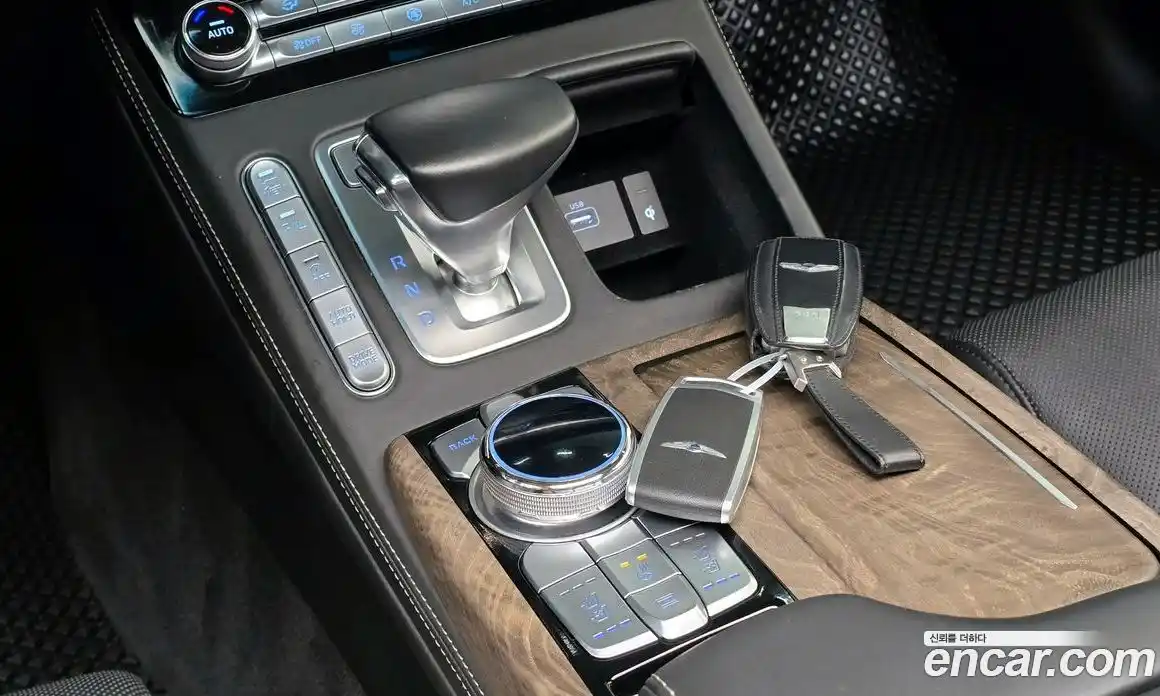 Genesis G90 2019 3.3 гидро в Москве № 1758857, фото 8