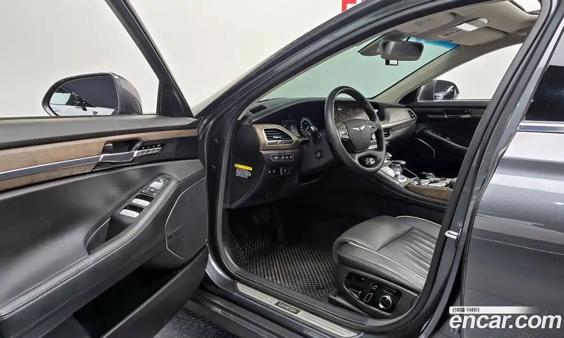 Genesis G90 2019 3.3 гидро в Москве № 1758857, фото 9