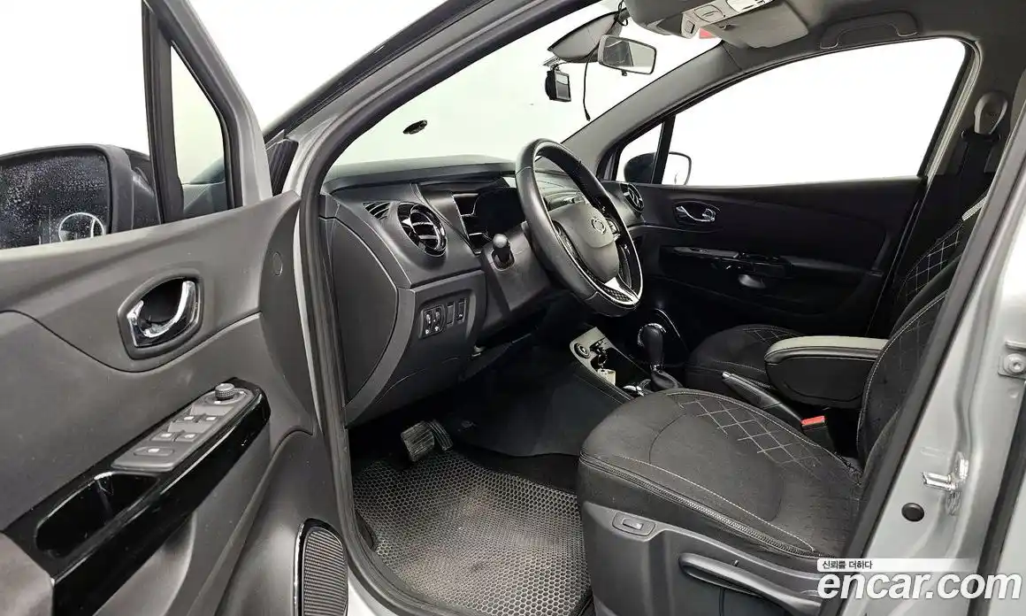 Renault QM3 2014 1.5 гидро в Москве № 1761148, фото 10