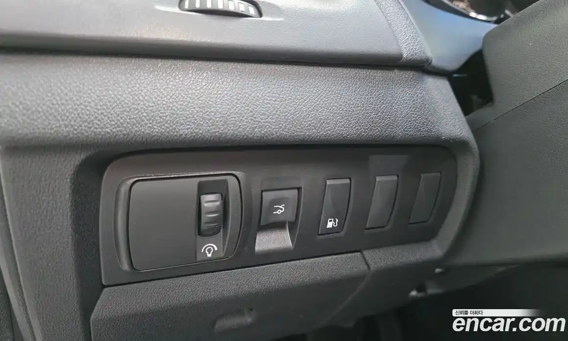 Renault SM3 2011 1.6 гидро в Москве № 1761458, фото 13