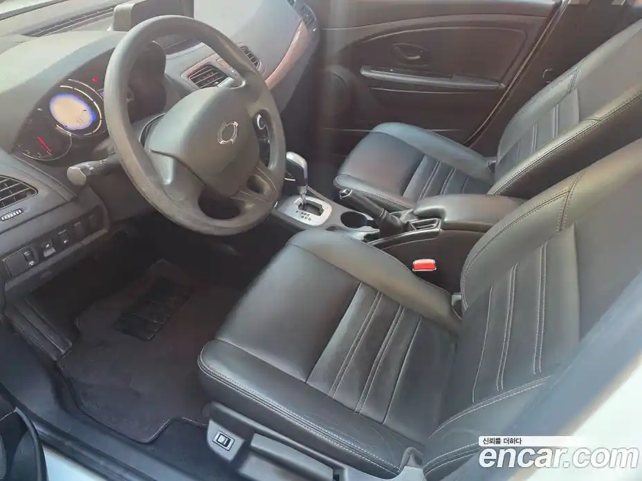 Renault SM3 2013 1.6 гидро в Москве № 1761639, фото 7