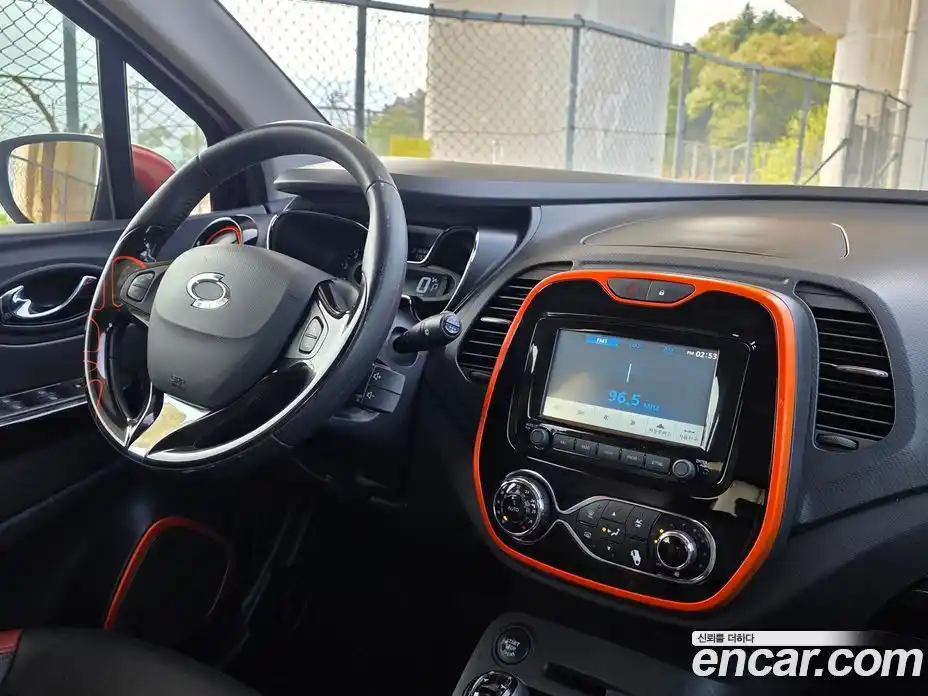 Renault QM3 2015 1.5 гидро в Москве № 1761779, фото 8