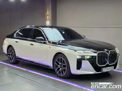 BMW 7-Series, 2023