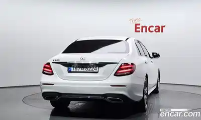 Mercedes-Benz E-Class 2019 2.0 гидро в Москве № 1762777, миниатюра 4