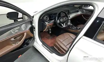 Mercedes-Benz E-Class 2019 2.0 гидро в Москве № 1762777, миниатюра 10