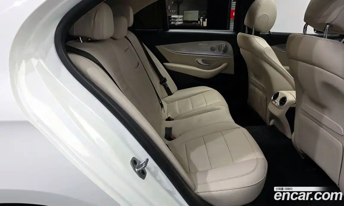 Mercedes-Benz E-Class 2019 2.0 гидро в Москве № 1762788, фото 12