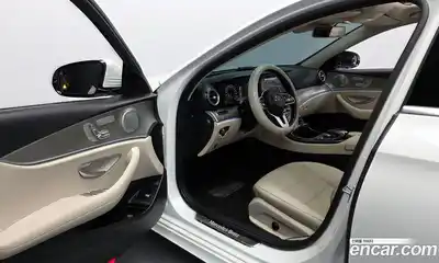 Mercedes-Benz E-Class 2019 2.0 гидро в Москве № 1762788, миниатюра 10