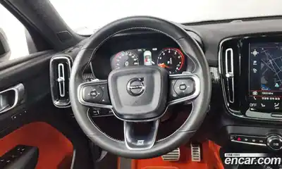 Volvo XC40 2018 2.0 гидро в Москве № 1763605, миниатюра 12