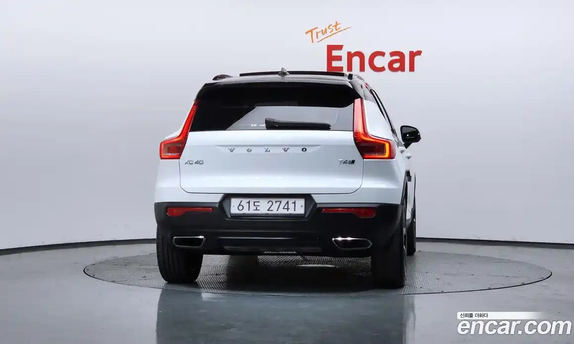 Volvo XC40 2018 2.0 гидро в Москве № 1763605, фото 4