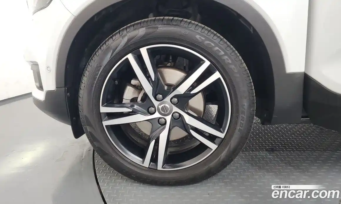 Volvo XC40 2018 2.0 гидро в Москве № 1763605, фото 5