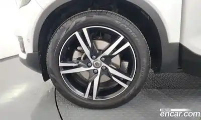 Volvo XC40 2018 2.0 гидро в Москве № 1763605, миниатюра 5