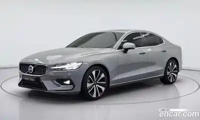 Volvo S60, 2023
