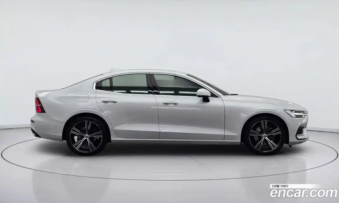 Volvo S60 2021 2.0 гидро в Москве № 1763680, фото 3