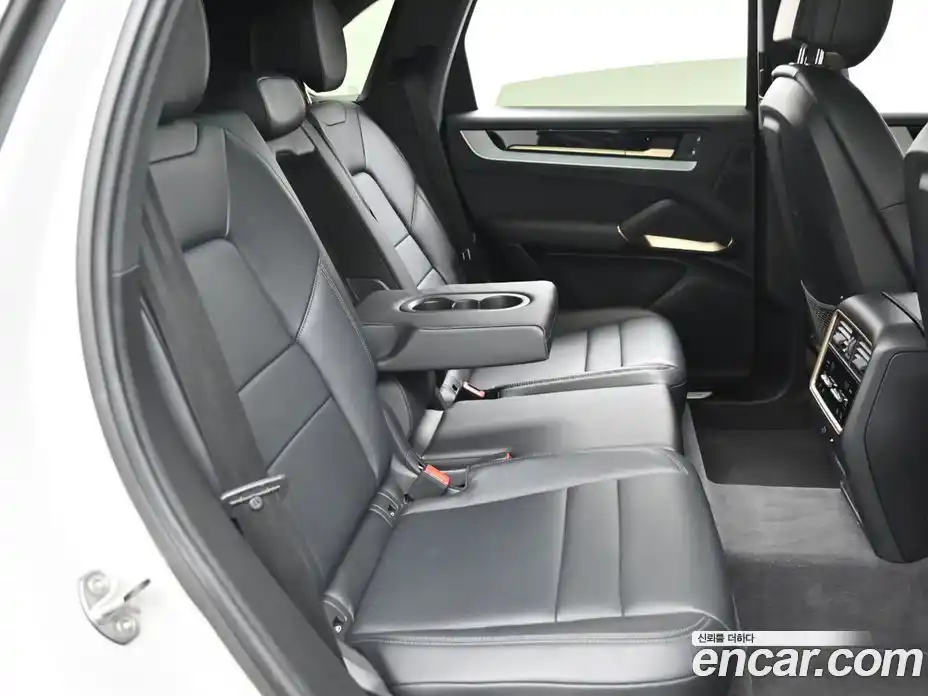 Porsche Cayenne 2024 3.0 гидро в Москве № 1763888, фото 12