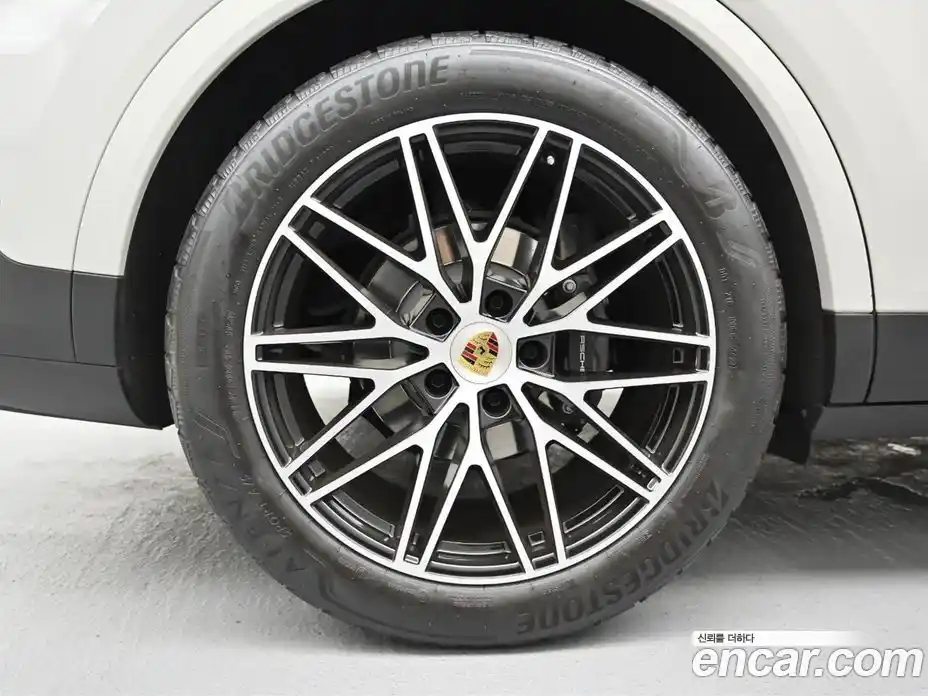 Porsche Cayenne 2024 3.0 гидро в Москве № 1763888, фото 5