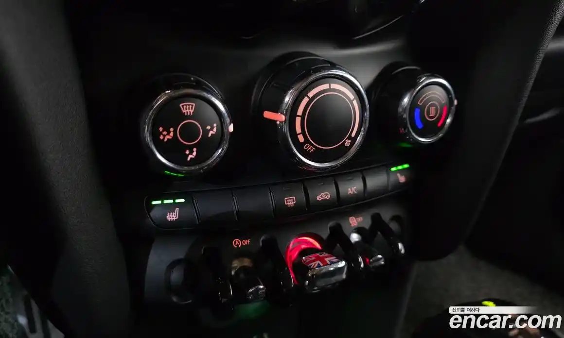 Mini Cooper 2015 1.5 гидро в Москве № 1764448, фото 13