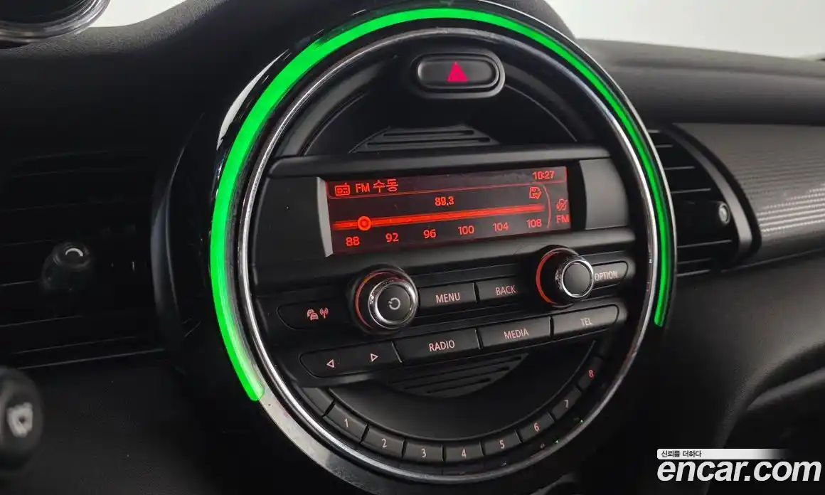 Mini Cooper 2015 1.5 гидро в Москве № 1764448, фото 18