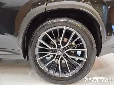 Lexus NX 2025 2.5 вариатор в Москве № 1764994, миниатюра 6