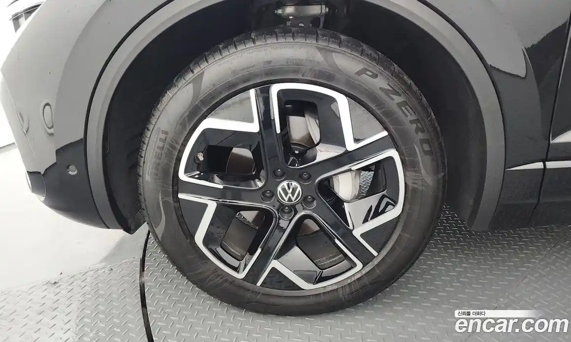 Volkswagen Touareg 2025 3.0 гидро в Москве № 1765016, фото 5