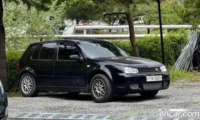 Volkswagen Golf 2003 1.8 механика в Москве № 1765418, миниатюра 2