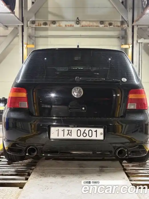 Volkswagen Golf 2003 1.8 механика в Москве № 1765418, фото 5