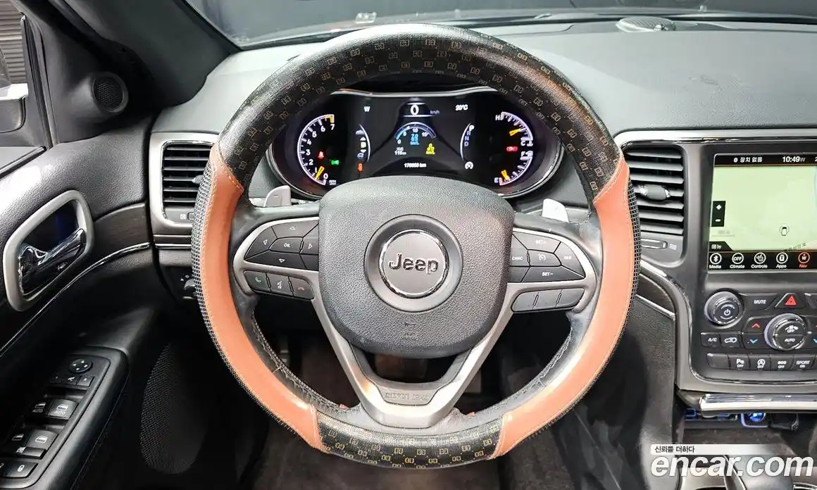 Jeep Cherokee 2018 3.6 гидро в Москве № 1766441, фото 13