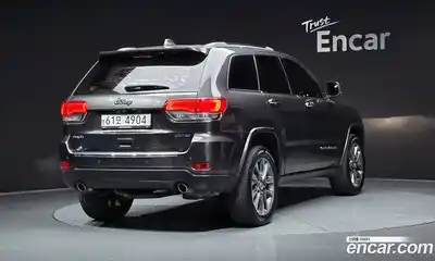 Jeep Cherokee 2018 3.6 гидро в Москве № 1766441, миниатюра 2