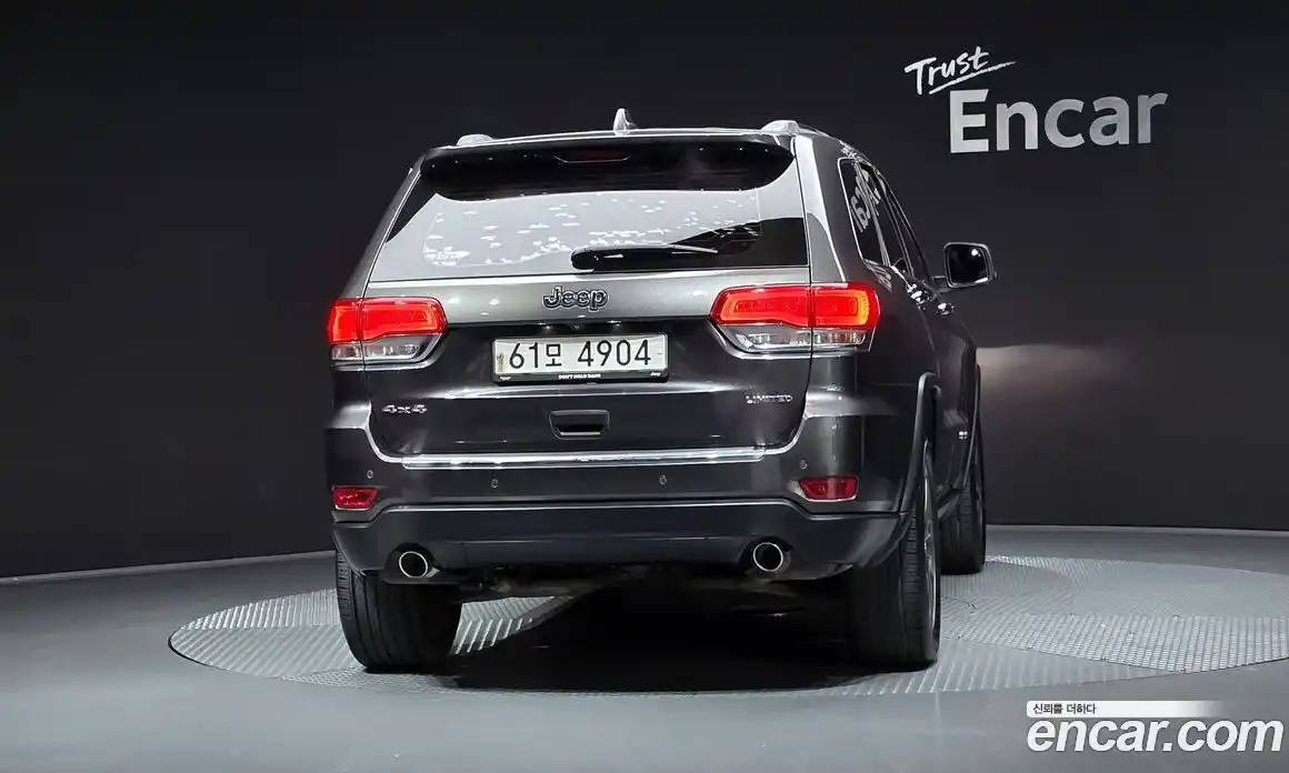 Jeep Cherokee 2018 3.6 гидро в Москве № 1766441, фото 4