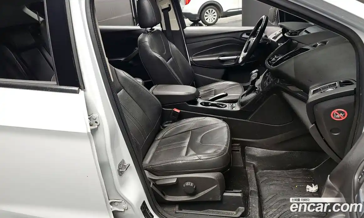 Ford Kuga 2015 2.0 гидро в Москве № 1768459, фото 10
