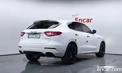 Maserati Levante 2018 3.0 гидро, миниатюра 2