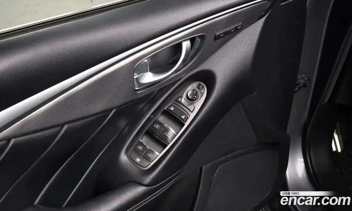 Infiniti Q50 2016 3.5 гидро в Москве № 1770929, фото 16