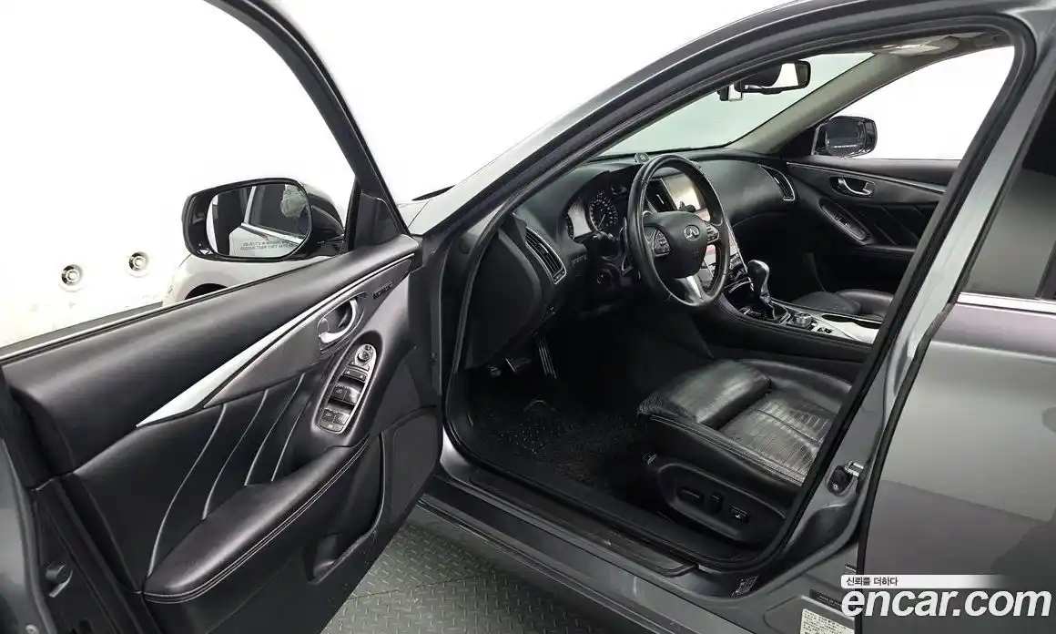 Infiniti Q50 2016 3.5 гидро в Москве № 1770929, фото 10